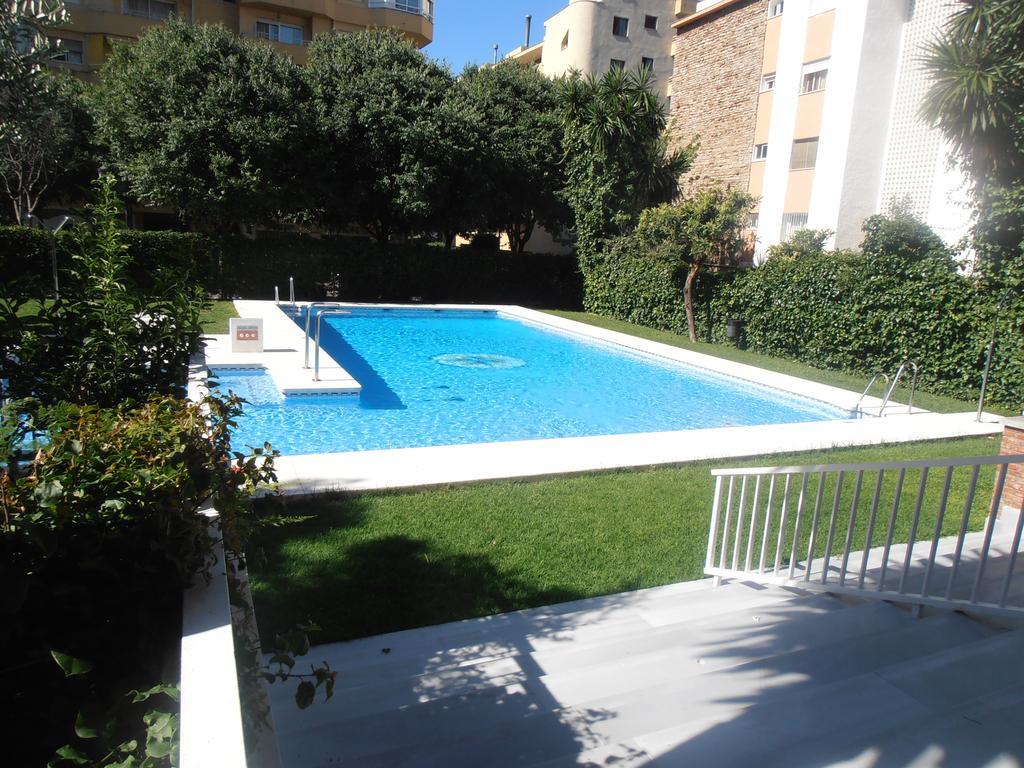 Apartamento Euromar 2 Playa Fontanilla Marbella Exterior photo